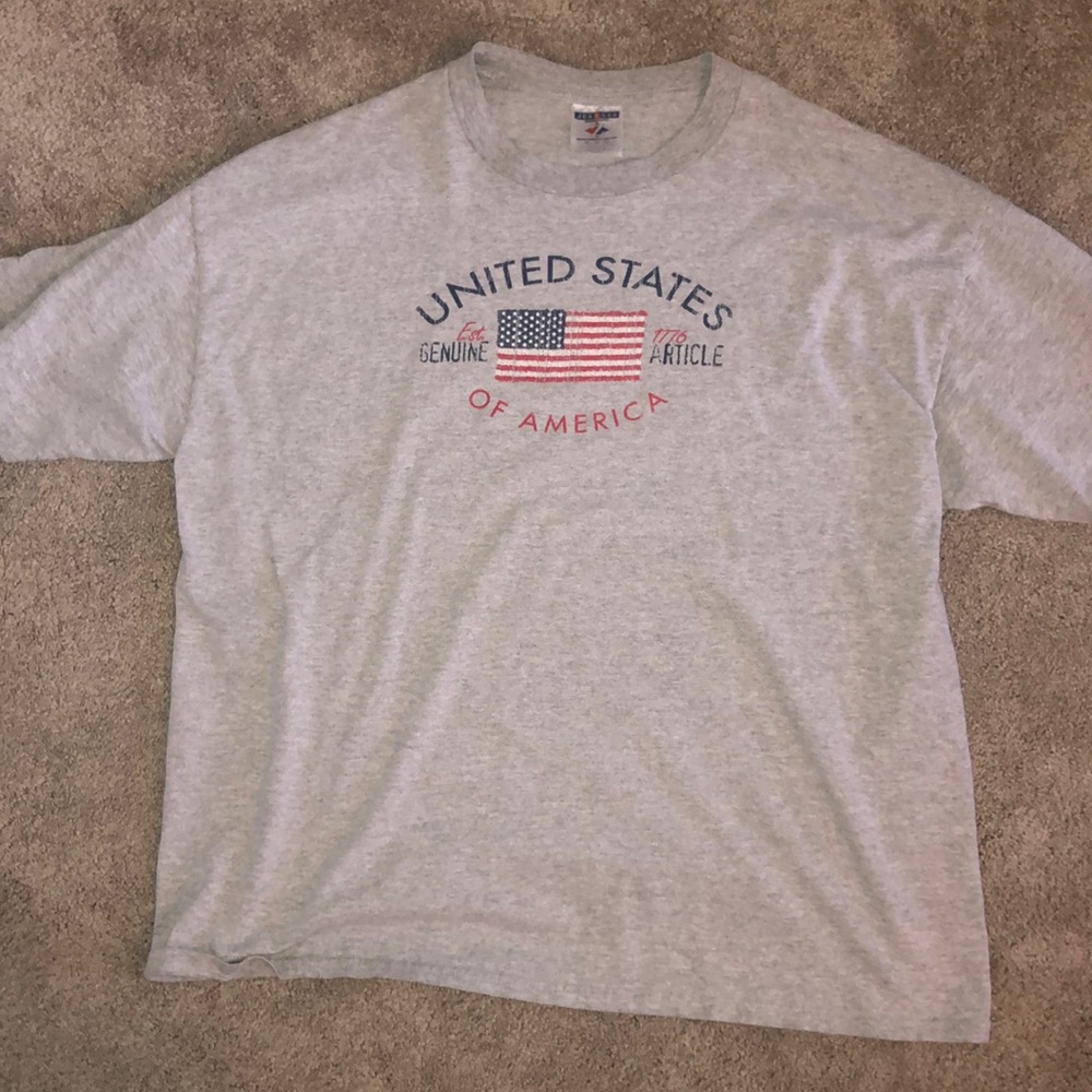Gray USA T-Shirt | Looks New